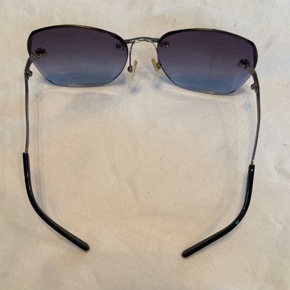 Tory Burch Frameless Sunglasses - Picture 4 of 9